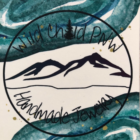 Red Stone Mala with Gold Tassel - Picture 5 of 6